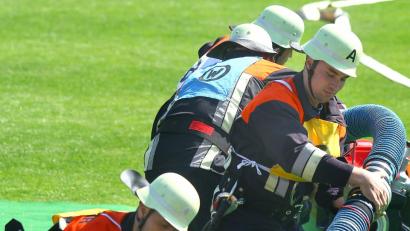 Bild:  [WSB]
Leitung legen, aber zack, zack: Um Disziplinen wie hier beim Bayerischen Landespokalwettbewerb der Feuerwehren 2015 in Amberg geht es am Samstag beim Oberpfalz-Cup in Hahnbach.