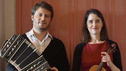 Bild: Andrea Prölß
Violonistin Susanne Hofmann und der argentinische Bandoneonist Matias Gonzalez organisieren das Tango-Festival.