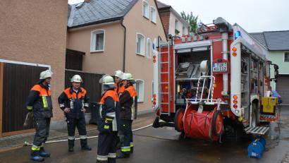 Bild: jr
Einsatzbesprechung der Konnersreuther Feuerwehr.