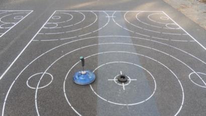 Bild: benjamin.tietz@oberpfalzmedien.de
In verschiedenen Disziplinen stellten die Teilnehmer am Kreiszielwettbewerb im Stockschießen ihr Können unter Beweis.