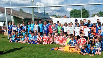 Bild: jml
Die Kicker lieferten sich spannende Duelle beim Kirchweih-Cup.