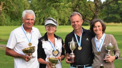 Bild: exb
Christine Straller vom Golf- und Landclub "Oberpfälzer Wald" (Zweite von links) verteidigte ihren Vorjahrestitel und wurde wieder Bayerische Meisterin in der Altersklasse 65.