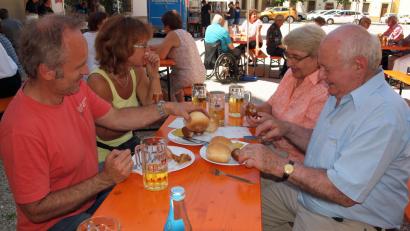 Bild: sön
Beim Knackwurstfest ging es gemütlich zu.