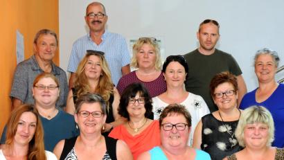 Bild: Stephan Huber
Teilnehmer und Dozenten freuen sich über den erfolgreichen Abschluss der Maßnahme im Kolping-Bildungswerk Sulzbach-Rosenberg.