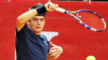 Bild: Ziegler
Spiel, Satz und Sieg Christopher Patzanovsky. Der Spieler des TC Amberg am Schanzl setzte sich im Finale des Conrad-Schanzl-Nachwuchscup mit 6:2/6:0 gegen den Würzburger Julius Gold durch.