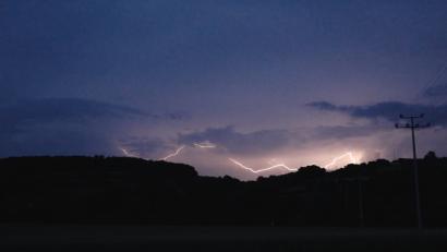 Bild: Auer, Alexander
Über Regensburg konnten viele Blitze beobachtet werden.