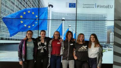 Bild: Madlen Raub/exb
Die Teilnehmer am Erasmus-Projekt stellten ihre Ergebnisse in der Europäischen Kommission vor.	Bild: Madlen Raub/exb