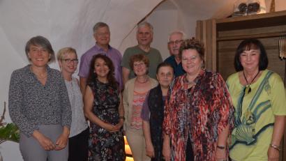 Bild: Kunz, Helmut [uz] (HELMUT.KUNZ-WEIDEN@T-ONLINE.DE)
Das schlagkräftige Vorstandsteam des OKV um Irene Fritz (links) wird jetzt durch drei neue Beiräte ergänzt.