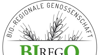 Bild: Barbara Ströll
Das Logo der Bio-Regionalen Genossenschaft Oberpfalz. Biobauern, Verarbeiter und Vermarkter haben sich darin zusammen getan, um gemeinsam ein Lager und Verteiler-Zentrum für ökologische Druschfrüchte aufzubauen.