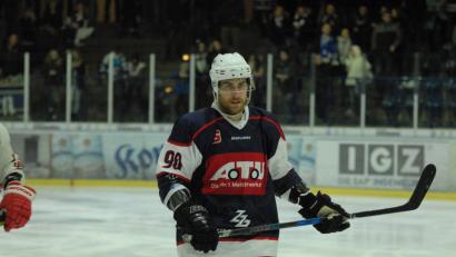 Bild: Gebert, Rudolf
Die Blue Devils Weiden haben den Vertrag mit dem kanadischen Stürmer Matt Abercrombie um ein weiteres Jahr verlängert.