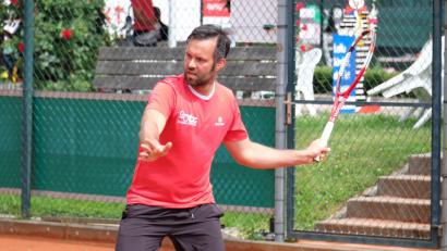 Bild: PMÖ
Mannschaftsführer Alexander Erben (Bild) gewann mit seinem Doppelpartner Mathias Götz die Partie und beide sorgten mit dafür, dass TC Rot-Grün am Ende als Sieger vom Platz ging.