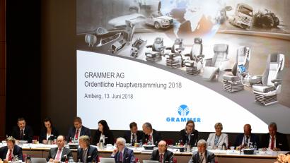 Bild: Petra Hartl
Seit 10 Uhr läuft die Hauptversammlung der Grammer AG im Amberger ACC. Bild Hartl