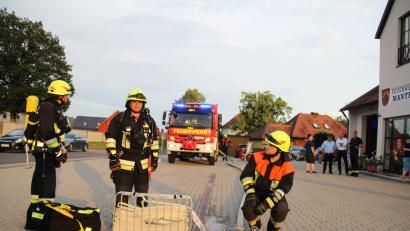 Bild: jma
Die Löschtruppe im Einsatz.