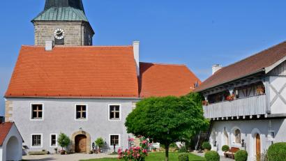 Bild: HTL
Jetzt ist der letzte Bau saniert – auch das historische Pfarrhaus in Aschach präsentiert sich nun als Schmuckstück.