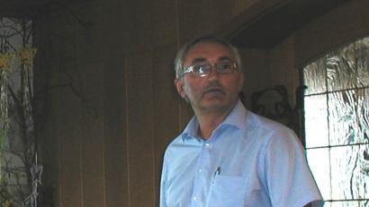 Bild: Nold, Bertram [LD]
Baudirektor Georg Braunreuther vom ALE referierte bei der Aufklärungsversammlung zum Kernwegenetz 1 im Gasthaus Steinwald in Harlachberg