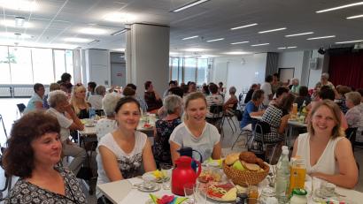 Bild: exb
Zahlreiche Gäste waren wieder zum Ökumenischen Frauenfrühstück ins Stiftland-Gymnasium gekommen.