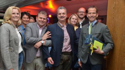 Bild: dob
Die politischen Weggefährten aus der CSU ließen Jubilar Andreas Wutzlhofer hochleben.