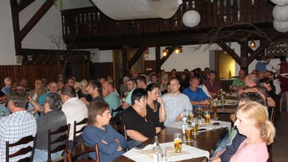 Bild: kro
Hervorragend besucht war die Bürgerversammlung am Freitagabend im Schiml-Saal.