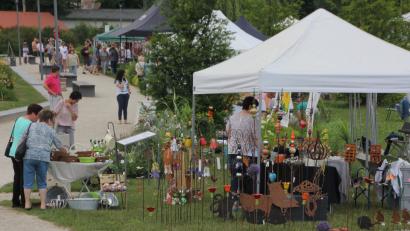 Bild: kro
Bei den Tirschenreuther Gartentagen präsentierten viele Aussteller ihre Waren.