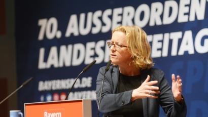 Bild: Schönberger, Gabi
SPD-Landesvorsitzende Natascha Kohnen beim Parteitag in Weiden