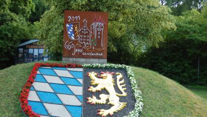 Bild: az
Das Stadtwappen erblüht in bunten Farben.