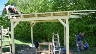 Bild: wku
Neuer Bienenunterstand