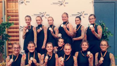 Bild: exb
Bundesweit begeistern die „Elly“-Schülerinnen mit ihrem Tanz. Gerade sind sie nahe Frankfurt am Main deutscher Vizemeister geworden.