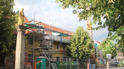 Bild: frd
Die Sanierung des ehemaligen Thammer-Anwesens am Marktplatz läuft in vollen Zügen.