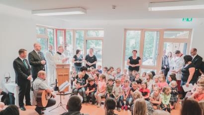 Bild: Lukas Meister
Der Kindergarten St. Konrad erhält den offiziellen Segen.