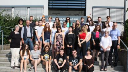 Bild: lg
Die Prager Schüler mit ihren deutschen Gastgebern und das Lehrerteam beider Schulen beim offiziellen Empfang zum diesjährigen Partnerschaftsbesuch.