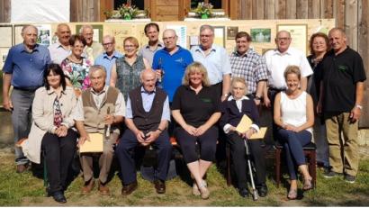 Bild: exb
Die Vertreter des Gartenbauvereins Gaisthal-Rackenthal und die Ehrengäste aus Stadtgemeinde und Gartenbauverband zeichneten langjährige und treue Mitglieder aus.