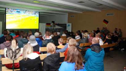 Bild: njn
Gut besucht war im Mehrzwecksaal der Stadthalle das Public Viewing der Jungen Union.