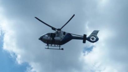 Bild: exb
Nichts für schwache Nerven ist das Training von Rettungseinsätzen per Helikopter. Der Wildstein bei Teunz bot dafür die perfekte Kulisse.