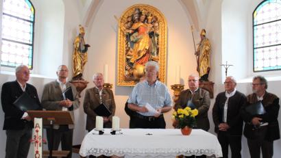 Bild: dwi
Ein echter Süßer: Richard Freitag erzählt in der Marienkapelle über "unsere Kirch'".