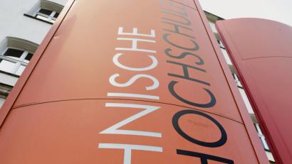 Bild: Petra Hartl
Der Freistaat fördert den Digitalen Campus an der Ostbayerischen Technische Hochschule Amberg-Weiden (OTH).