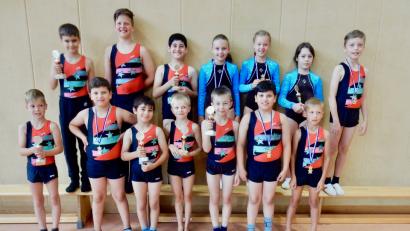 Bild: hä
Für die Turner des ATSV Tirschenreuth gab es neben Medaillen auch einige Pokale.