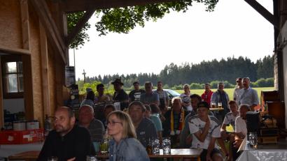 Bild: Garreiss, Peter [GI] (moosbach@garpe.de)
Kein Jubel konnte beim ersten Gruppenspiel gegen Mexiko aufkommen. Die nervenstarken Fans blieben auch in der zweiten Halbzeit. Bild: gi