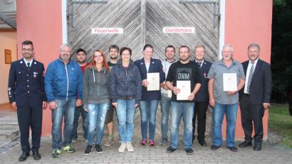 Bild: pi
Christian Maurer und Ringo Haase (von links) stehen an der Spitze der Aktiven der Feuerwehr Neuenhammer.