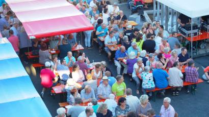 Bild: sm
Viele Besucher beim Altenstädter Rathausfest