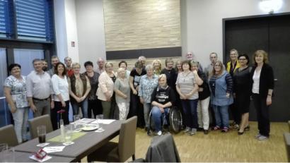 Bild:  exb
Treffen der Selbsthilfegruppen in Erbendorf: Mit dabei von rechts Theresia  Schwarz, Ramona Kriegler,  Michaela  Rinkl.