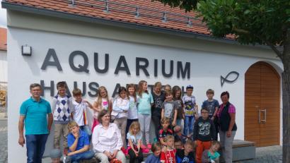Bild: jpl
Eine spannende Nacht im Museum lag hinter der Klasse 3b der FIchtelnaabtal-Grundschule. Zusammen mit Lehrerin Ulrike König und Förderlehrerin Roswitha Schraml erkundeten die Kinder am nächsten Morgen die Fachabteilung der Fischerei.