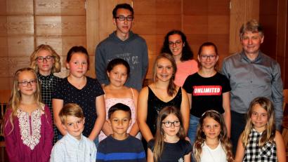 Bild: Kreuzer
Viel Applaus erhalten die Schüler der Klavierklasse von Franz Nestler an der Franz-Grothe-Schule.