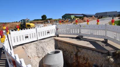 Bild: bö
Die Arbeiten für den Oberflächenasserkanal im Bereich der Bergstraße und des Brunnlettberges sind bisher gut vorangekommen.