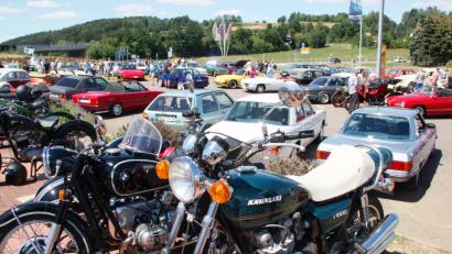 Bild: Schmola, Werner
Rund 250 Fahrzeuge waren beim Oldtimertreffen zu besichtigen