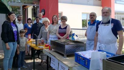 Bild: R. Kreuzer
Grillschmankerl waren gefragt beim Patroziniumsfest von Maria Waldrast.
