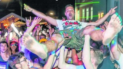 Bild: Schade, Michael
Auch in diesem Jahr legt "DJ EddiE" wieder bei der "Caribbean Night" auf.