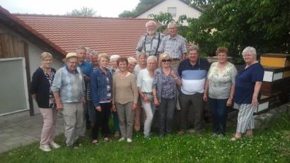 Bild: ads
Einmal im Jahr besuchen die Schülerjahrgänge 1946/47 ehemalige Klassenkameraden, die aus Schnaittenbach weggezogen sind, und verbinden damit einen interessanten Tagesausflug.