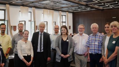 Bild: tr
Organisatoren, Referneten und Multiplikatoren trafen sich im Landratsamt zum Symposium Digitalisierung im Landkreis Tirschenreuth als Teil des Projektes "Digitales Dorf Steinwald-Allianz".