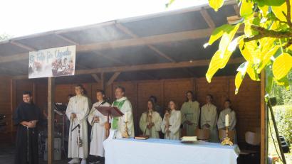 Bild: stn
Pater Stanislaus hebt die Bedeutung der Gemeinschaft hervor.