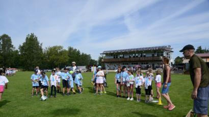 Bild: bey
Fünf Spielstationen warten auf "Ballhelden". Dort heißt es Punkte sammeln für einen guten Zweck.